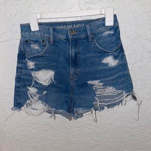 American eagle mom jean shorts ! Size 2 !